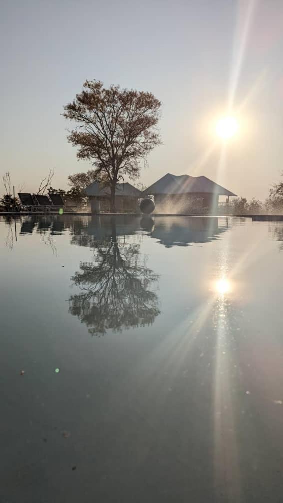 Xhabe Safari Lodge Chobe Muchenje Exteriér fotografie